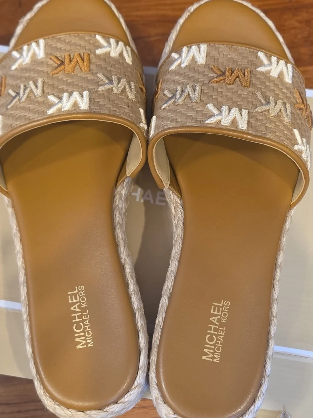 size 7.5 Michael kors sandals women’s